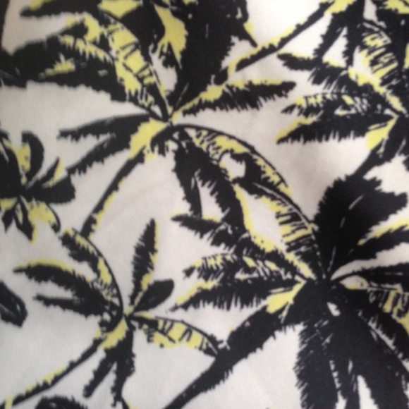 💜3 for 15 -Cute Palm Tree Dress with Cut-outs 🌴 - Picture 6 of 6